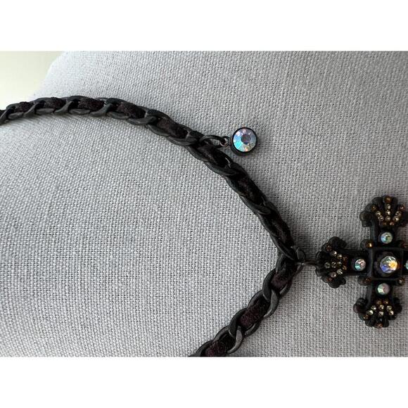 Vintage Style Cross Pendant Necklace with Rhinestones - Picture 5 of 9